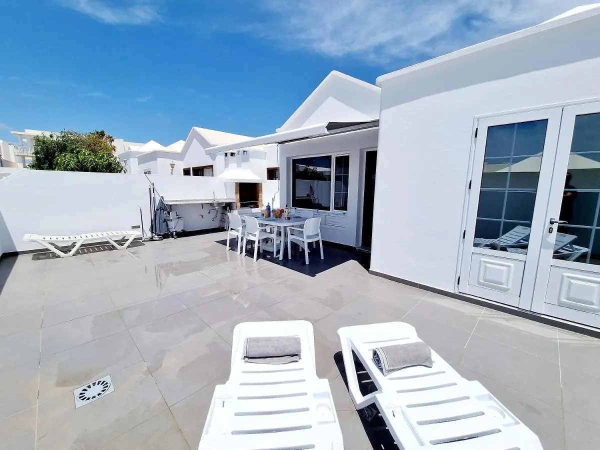 Luxury Coral Beach First Line Of The Sea Playa Honda  0*, Playa Honda (Lanzarote)